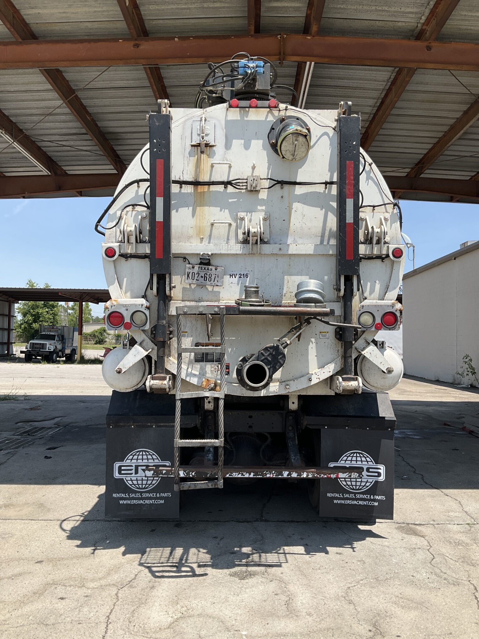 
								2013 Guzzler Classic Air Machine w/Boom full									
